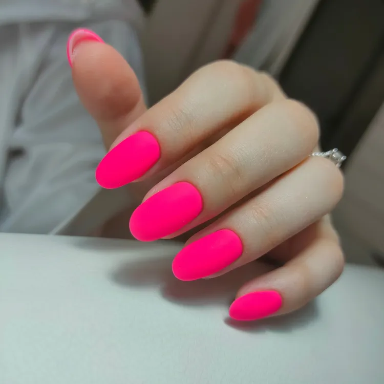 "Didier Lab" skulptūrinė polybazė, Neon pink