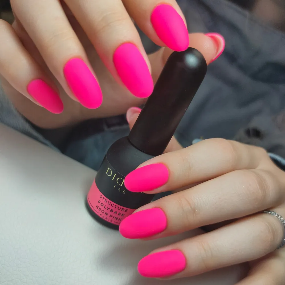 "Didier Lab" skulptūrinė polybazė, Neon pink
