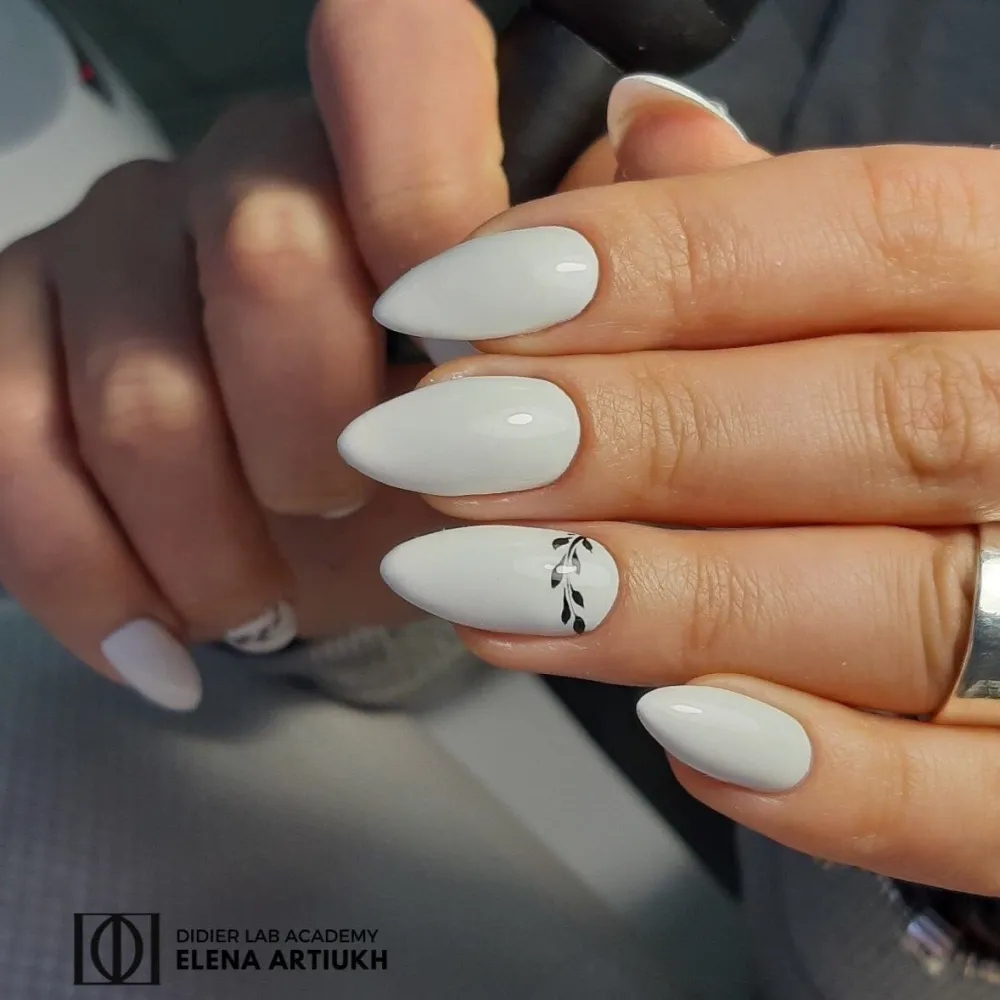 Skulptūrinė polybazė French white, Didier Lab