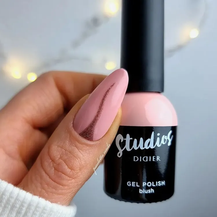 "Studios Didier" gelinis lakas, Blush
