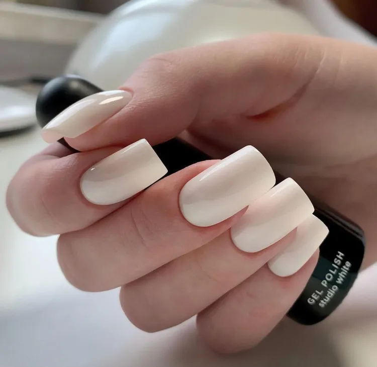 Gelinis lakas Studio White, Didier Lab