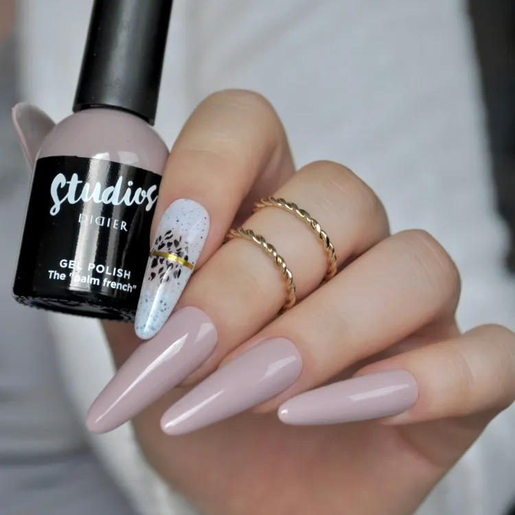 Gelinis lakas Palm French, Didier Lab