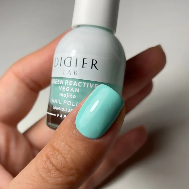 "Didier Lab" veganiškas nagų lakas "Green reactive", mojito, 10ml