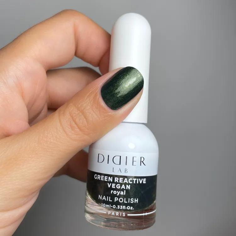 "Didier Lab" veganiškas nagų lakas "Green reactive", royal, 10ml